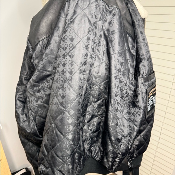 Moose knuckle leather bomber - Picture 8 of 16